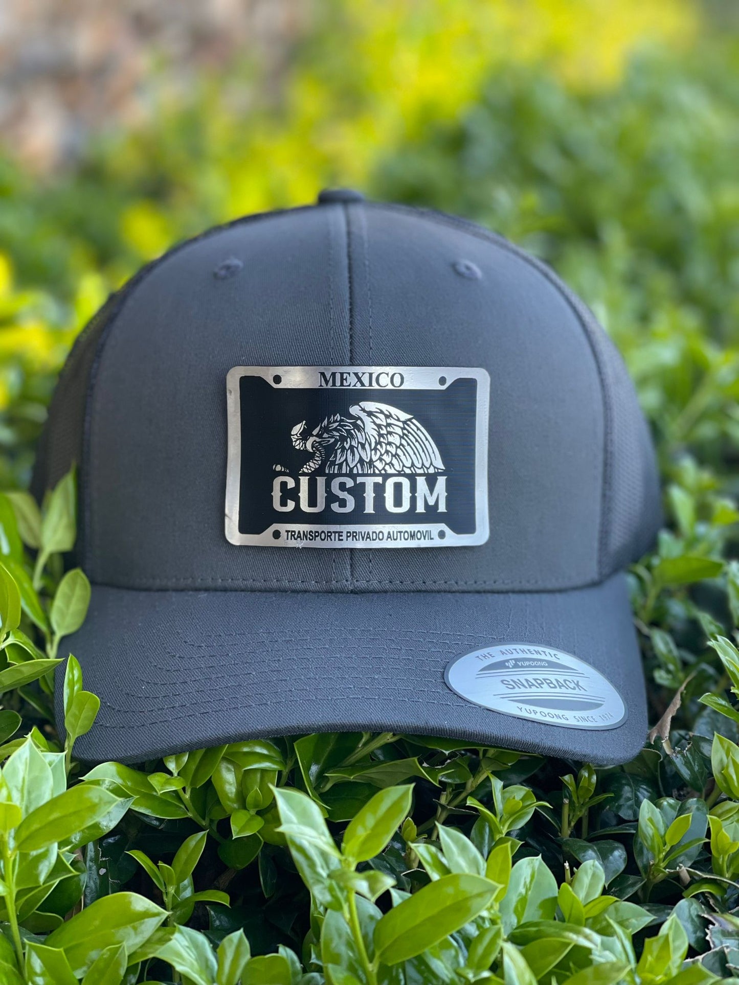 CUSTOM ENGRAVED ACRYLIC PLATE CAP – HALF EAGLE DESIGN - Gicela Aleman