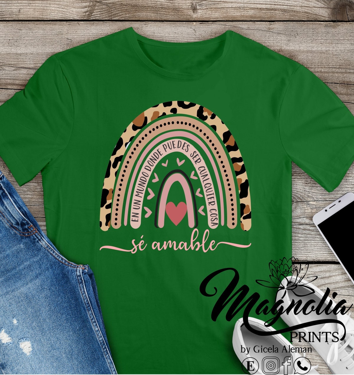 T-shirt / Se amable / fun shirt / soft tee / gift for her / teacher spanish shirt - Gicela Aleman