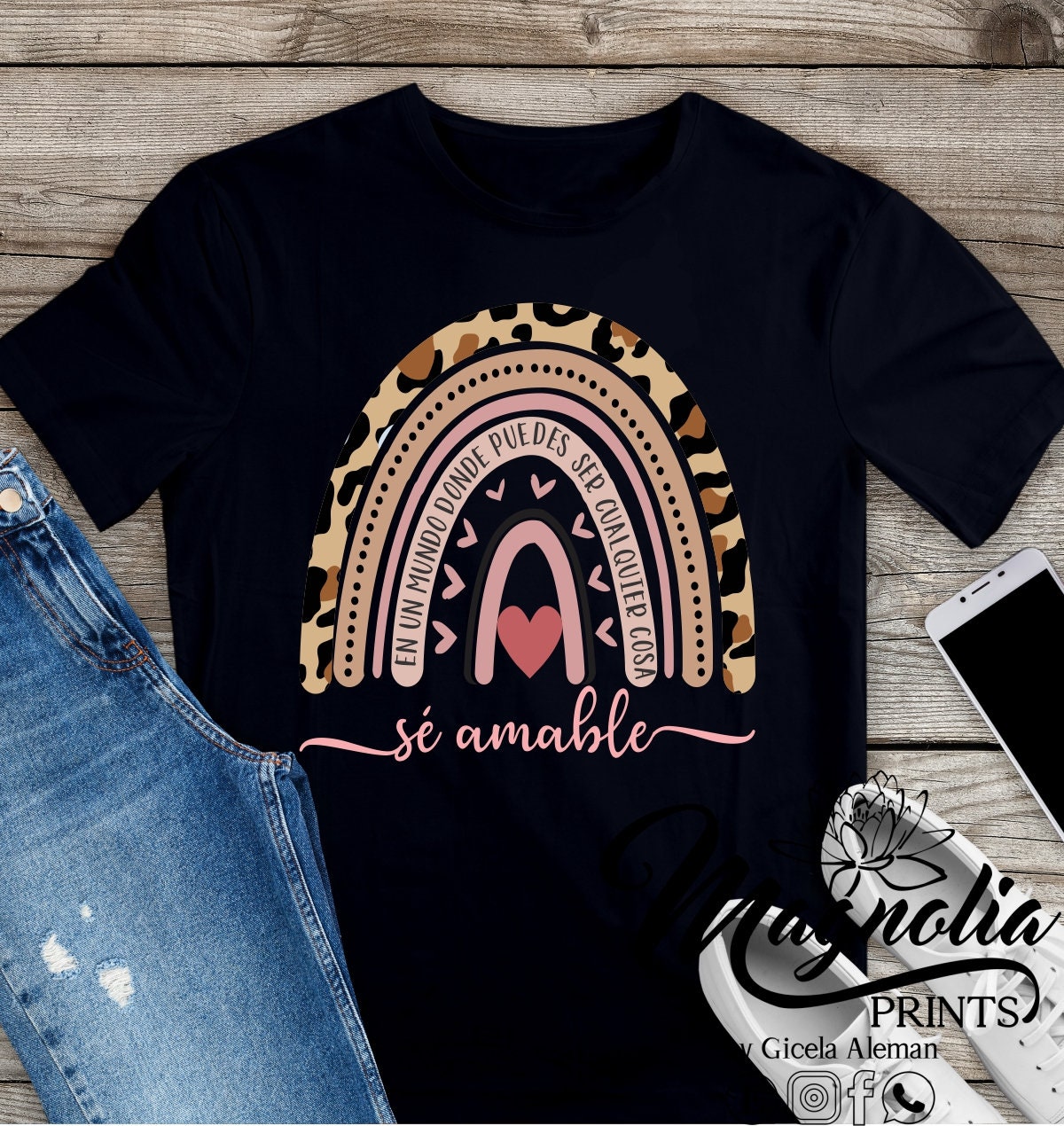 T-shirt / Se amable / fun shirt / soft tee / gift for her / teacher spanish shirt - Gicela Aleman