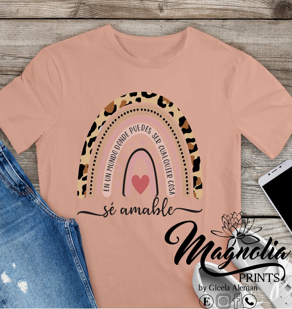 T-shirt / Se amable  / fun shirt / soft tee / gift for her / teacher spanish shirt - Gicela Aleman