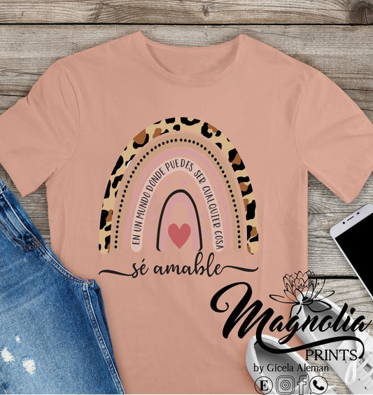 T-shirt / Se amable  / fun shirt / soft tee / gift for her / teacher spanish shirt - Gicela Aleman